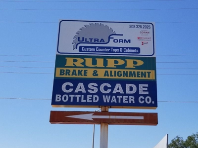 Pylon Signs Photo